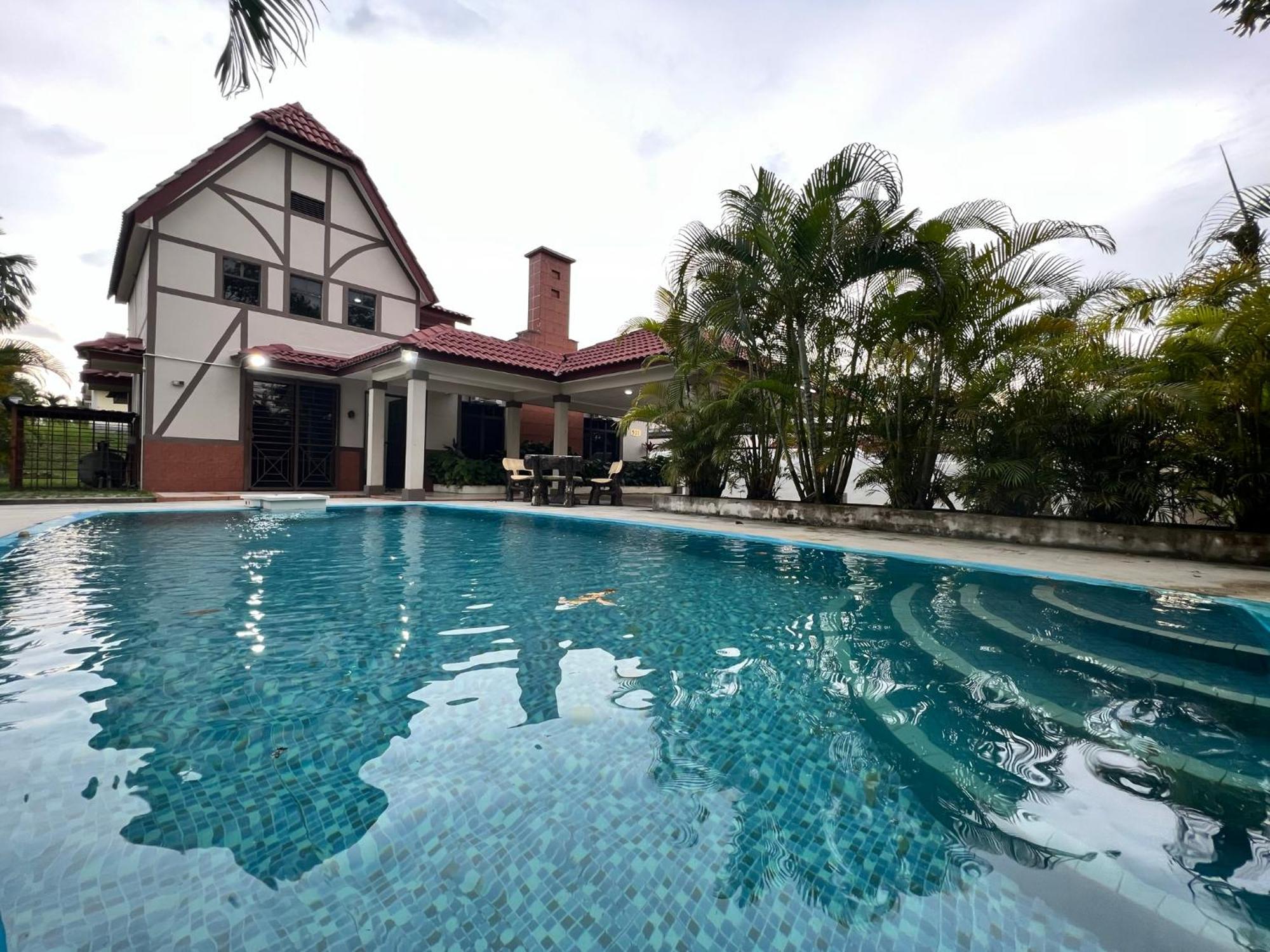 Private Pool Villa 931 - Fong Homestay Alor Gajah Eksteriør bilde